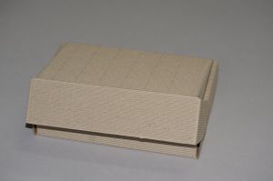 Shaped box decorative eco 175x120x50mm