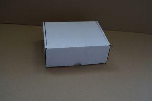 Pudełko fasonowe 165x135x65mm białe 5 szt