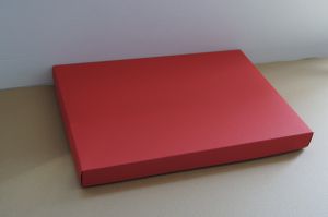 Opakowanie prezentowe 43x30x4cm czerwone