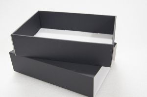 Black box with dust jacket 295x205x75mm